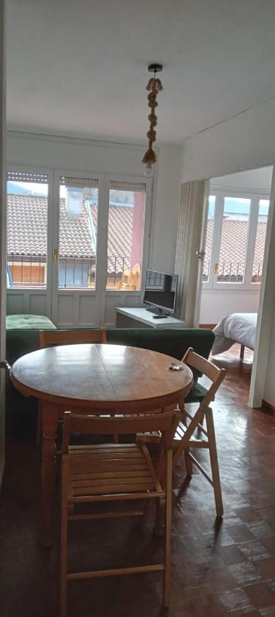 Luminoso, Centrico Y Silencioso Apartamento Χάκα Εξωτερικό φωτογραφία